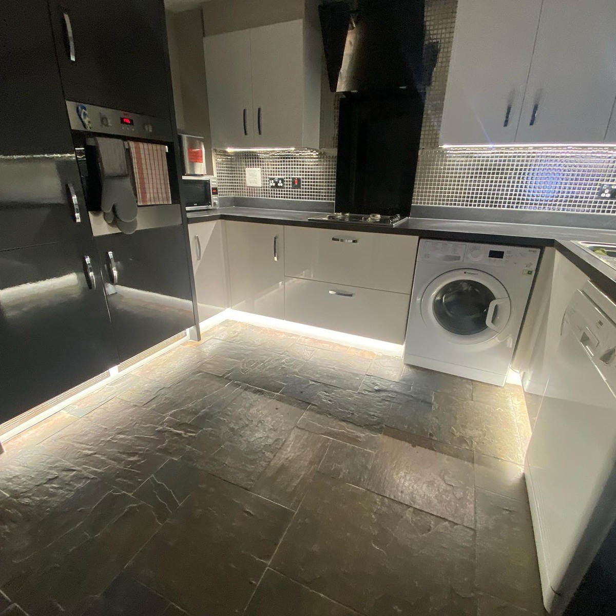Professional Electrician Near Me Leeds, Harrogate and York 